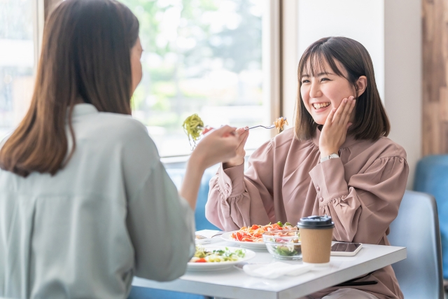 妊娠中に友達と会うのはいつまでOK？臨月でも大丈夫？