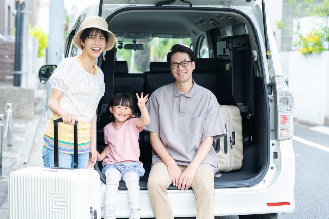 3歳に最適なベビーカー代わりのアイテムは？あってよかった旅行・帰省をスムーズにするグッズ（家族旅行を楽しむ家族）